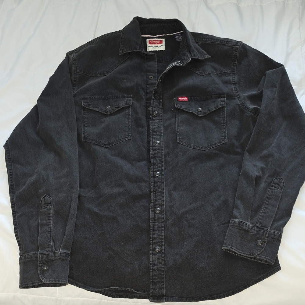 Wrangler Men's Charcoal Button Down Shirt